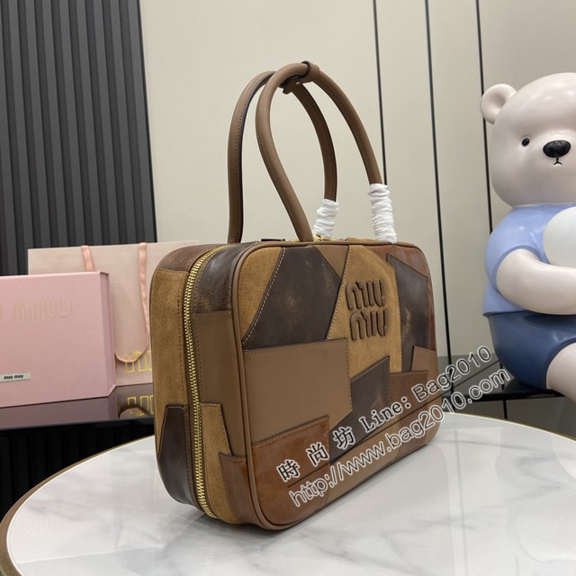 MIU MIU專櫃繆繆最新款小牛皮手提公事包 jh2740型號：5BB117